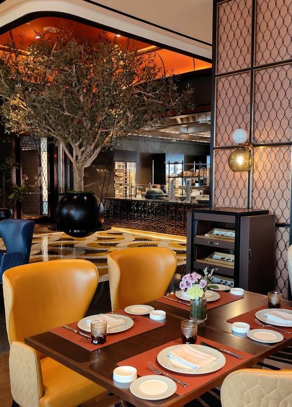 Finestra, Solaire Resort North
